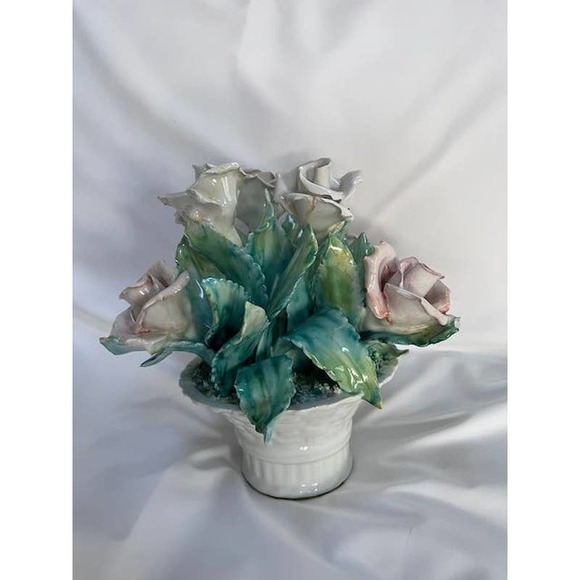 Hand painted, glazed Ceramic Flower Arrangement - Picture 2 of 10